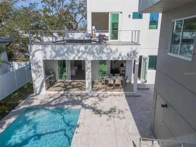 $1,740,000 | 2430 Floyd Street, Sarasota, FL 34239