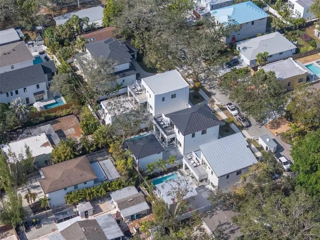 $1,740,000 | 2430 Floyd Street, Sarasota, FL 34239