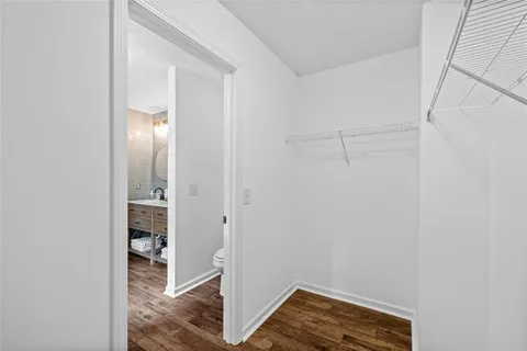 a view of utility room