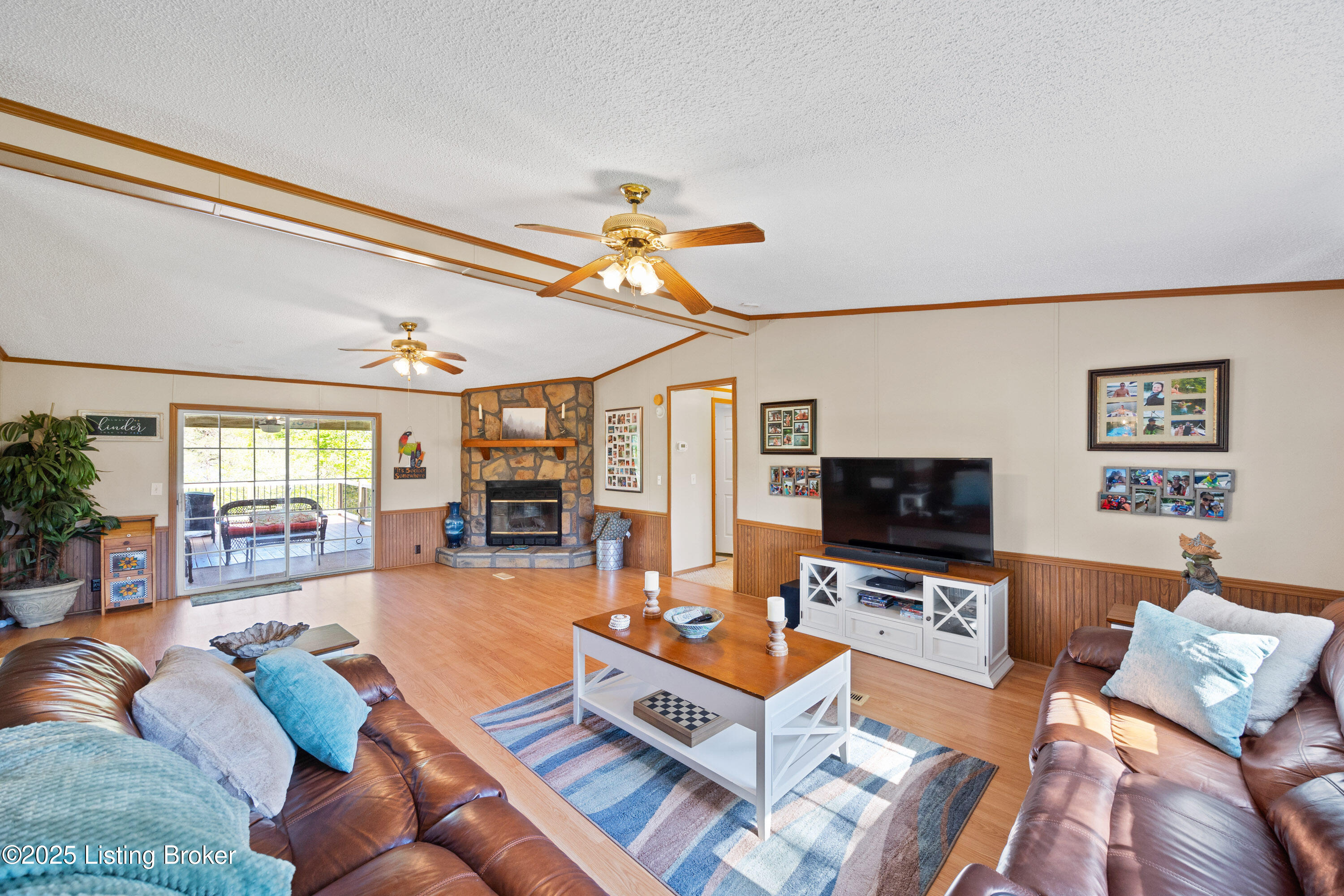 329 Irene Decker Road Clarkson, KY 42726 - Photo 12 of 35 005