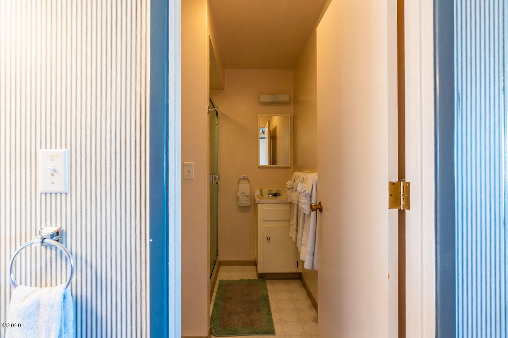 7131 Northeast Logan Road Lincoln City, OR 97367 - Photo 24 of 57 _DSC9513-HDR-SEO-YOUR-IMAGE