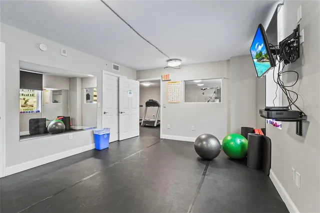 $499,000 | 101 South Gulfstream Avenue, Unit 12C, Sarasota, FL 34236