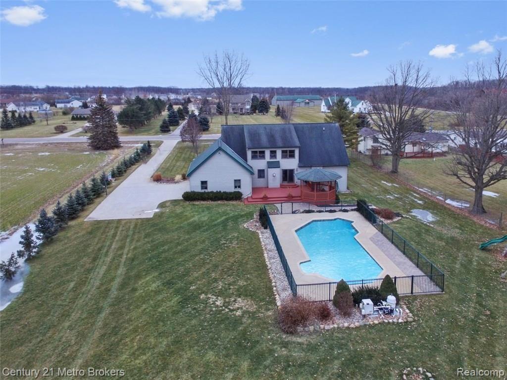 1380 West Reid Road Flint, MI 48507 - Photo 6 of 53