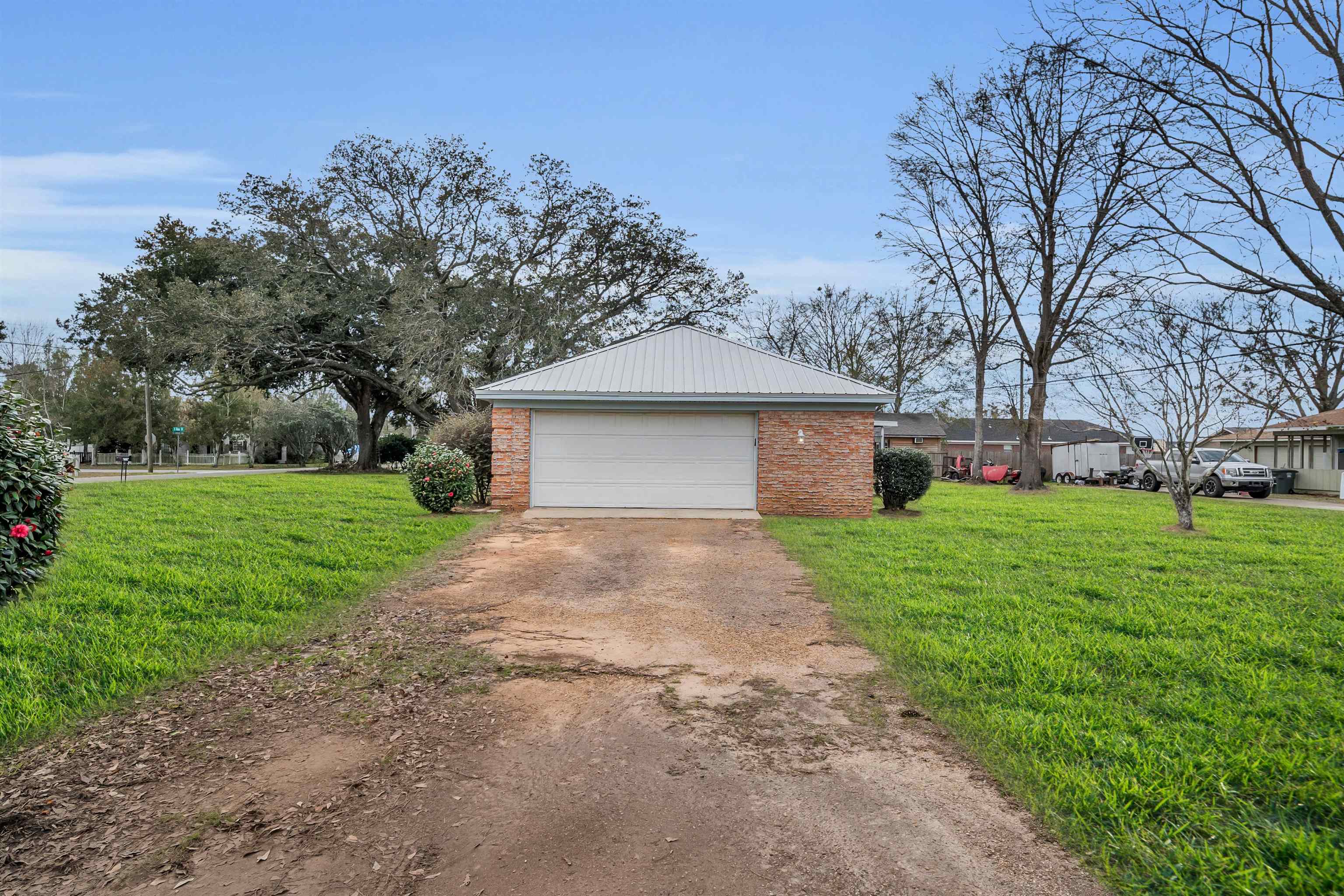 407 East Lawson Avenue Foley, AL 36535 - Photo 4 of 29
