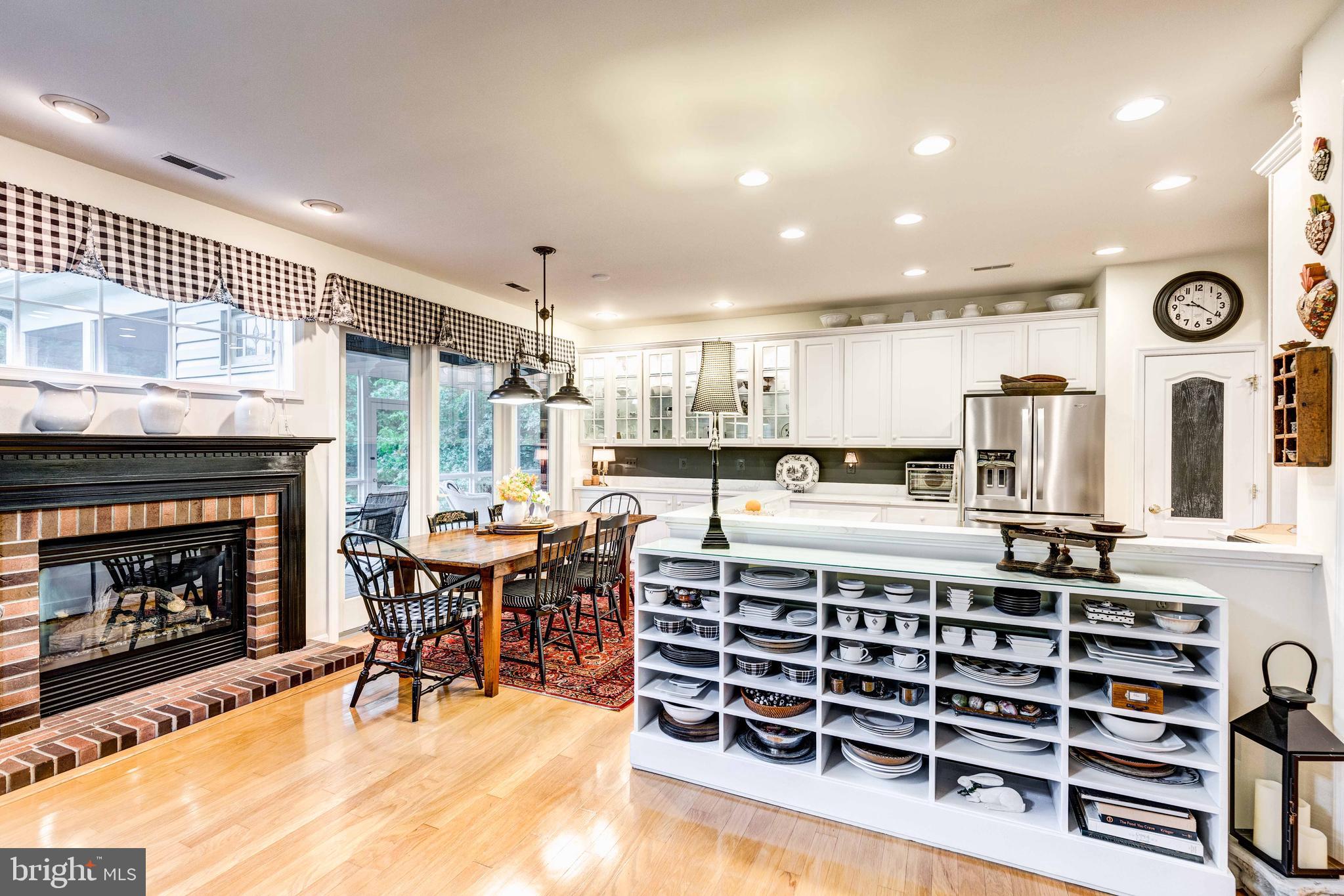 367 Grey Friars Road Westminster, MD 21158 - Photo 29 of 38 Flows to kitchen