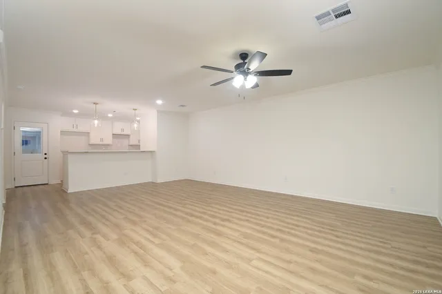 $239,000 | 515 South Grimes Street, San Antonio, TX 78203