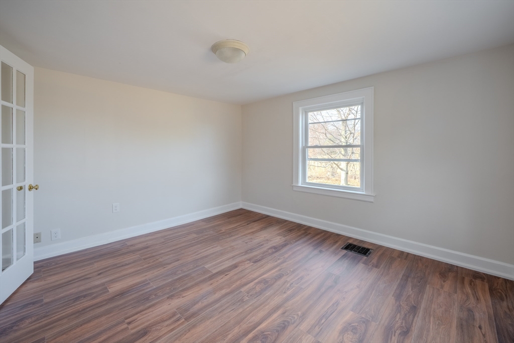 563 Piper Road Ashby, MA 01431 - Photo 17 of 38