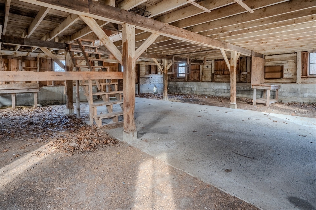 563 Piper Road Ashby, MA 01431 - Photo 34 of 38