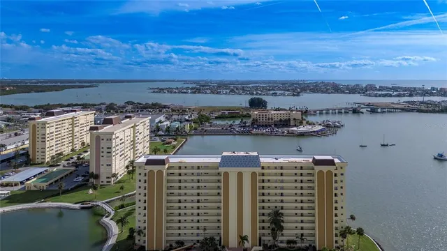 $2,550 | 4775 Cove Circle, Unit 1002, Madeira Beach, FL 33708