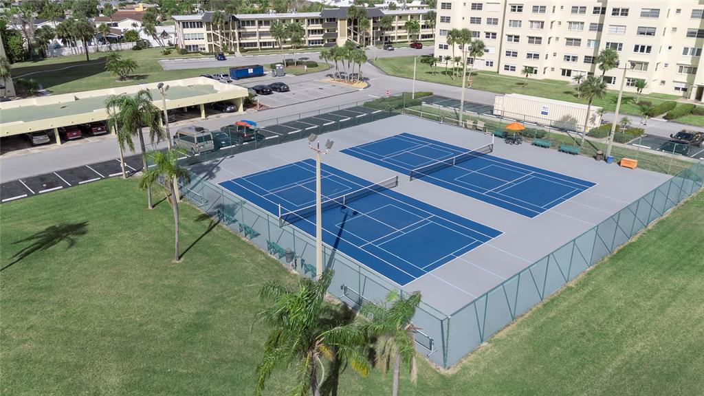 4775 Cove Circle, Unit 1002 Madeira Beach, FL 33708 - Photo 46 of 60