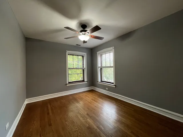 $2,400 | 623 Washington Boulevard, Unit 2N, Oak Park, IL 60302