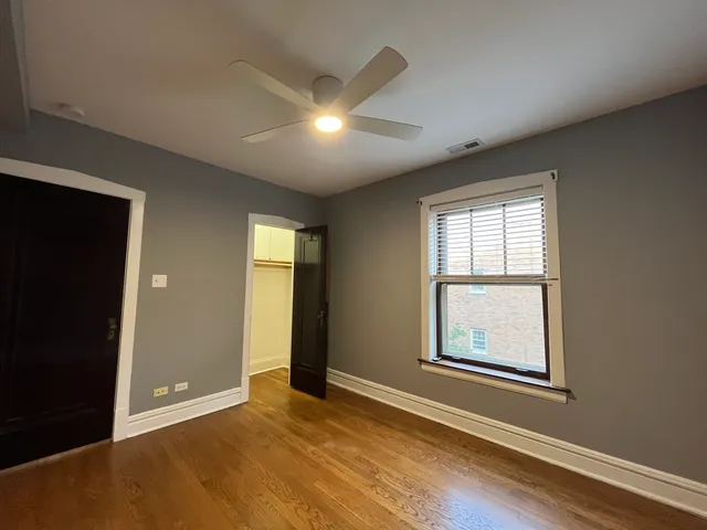 $2,400 | 623 Washington Boulevard, Unit 2N, Oak Park, IL 60302