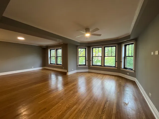 $2,400 | 623 Washington Boulevard, Unit 2N, Oak Park, IL 60302