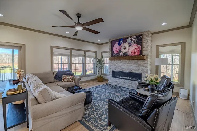 $899,000 | 7279 Highway 31, Cicero, NY 13039