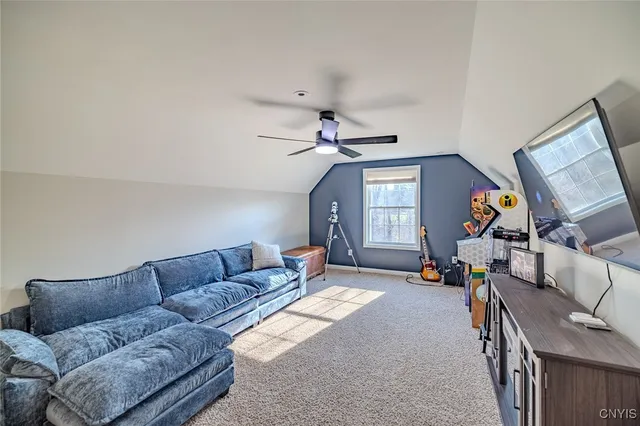 $899,000 | 7279 Highway 31, Cicero, NY 13039