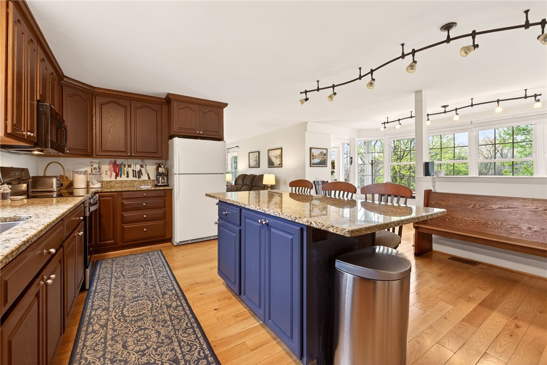 48 State Street Bloomfield, NY 14469 - Photo 15 of 46