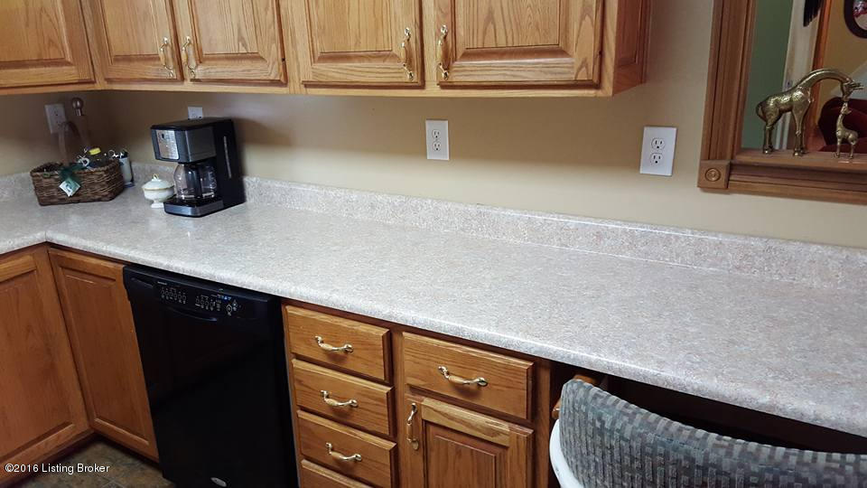 1072 Greenbriar Road Mount Washington, KY 40047 - Photo 14 of 34 kitchen