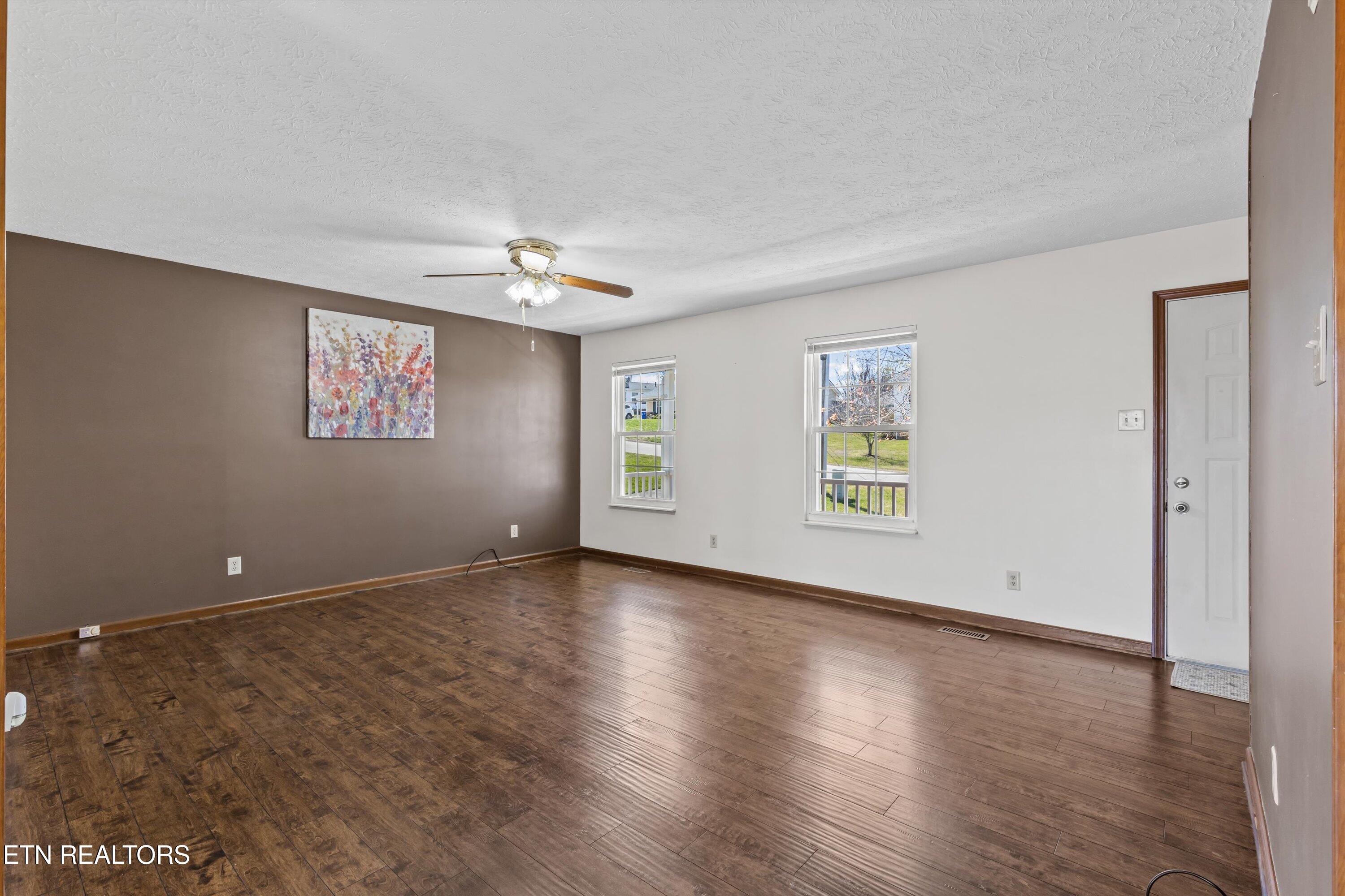1328 Windamere Road Knoxville, TN 37923 - Photo 8 of 27 09-1328 Windamere Rd08