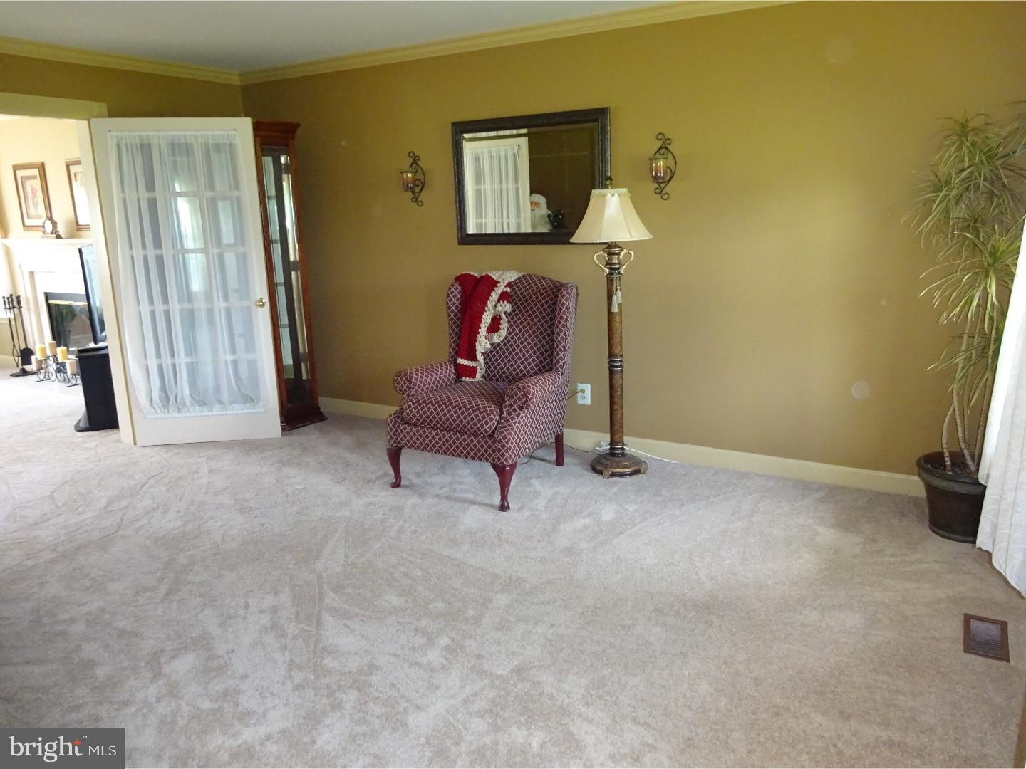3051 Thompson Road Telford, PA 18969 - Photo 10 of 25 Living Room