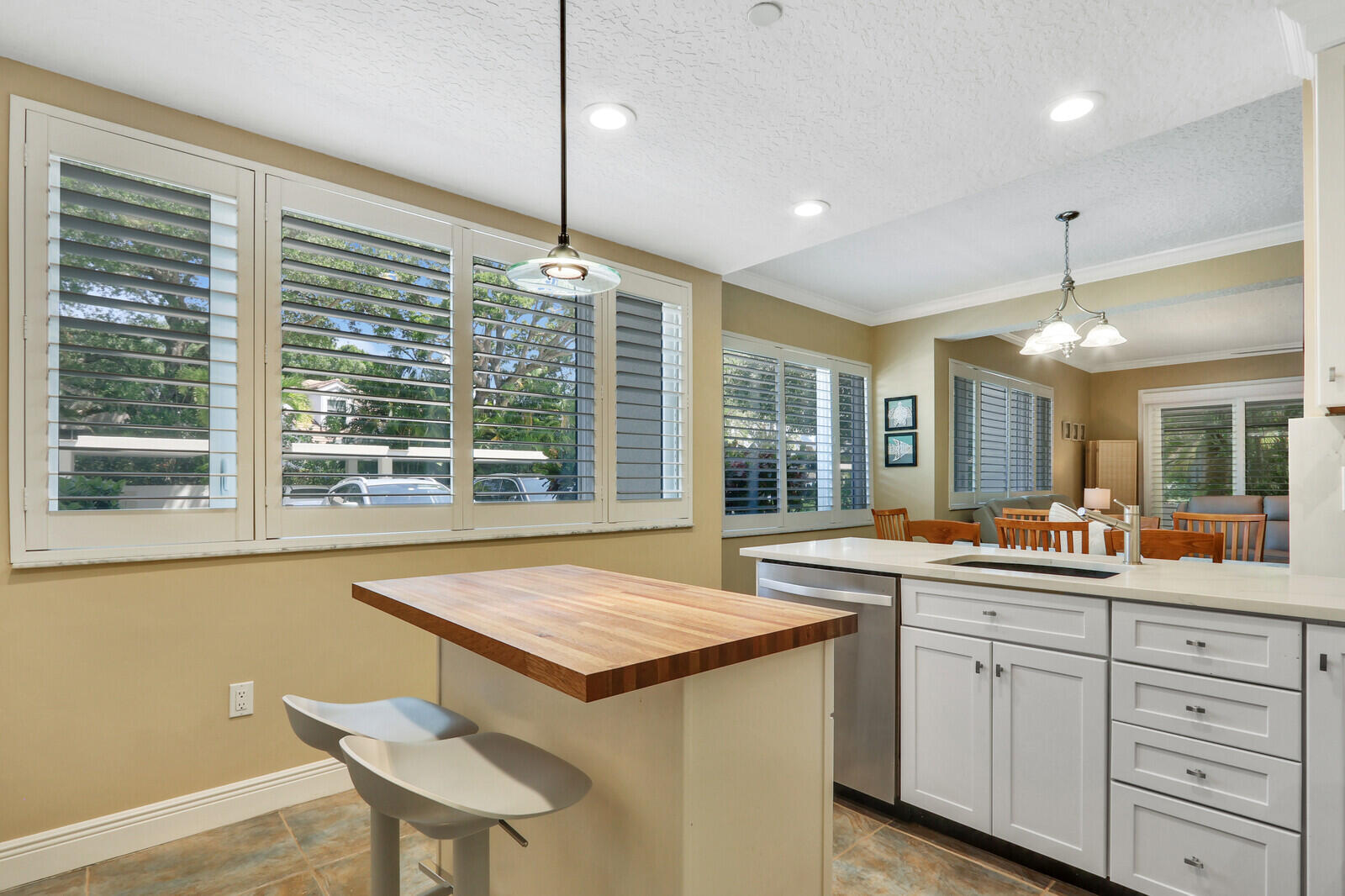 911 Oak Harbour Drive Juno Beach, FL 33408 - Photo 15 of 50 Kitchen