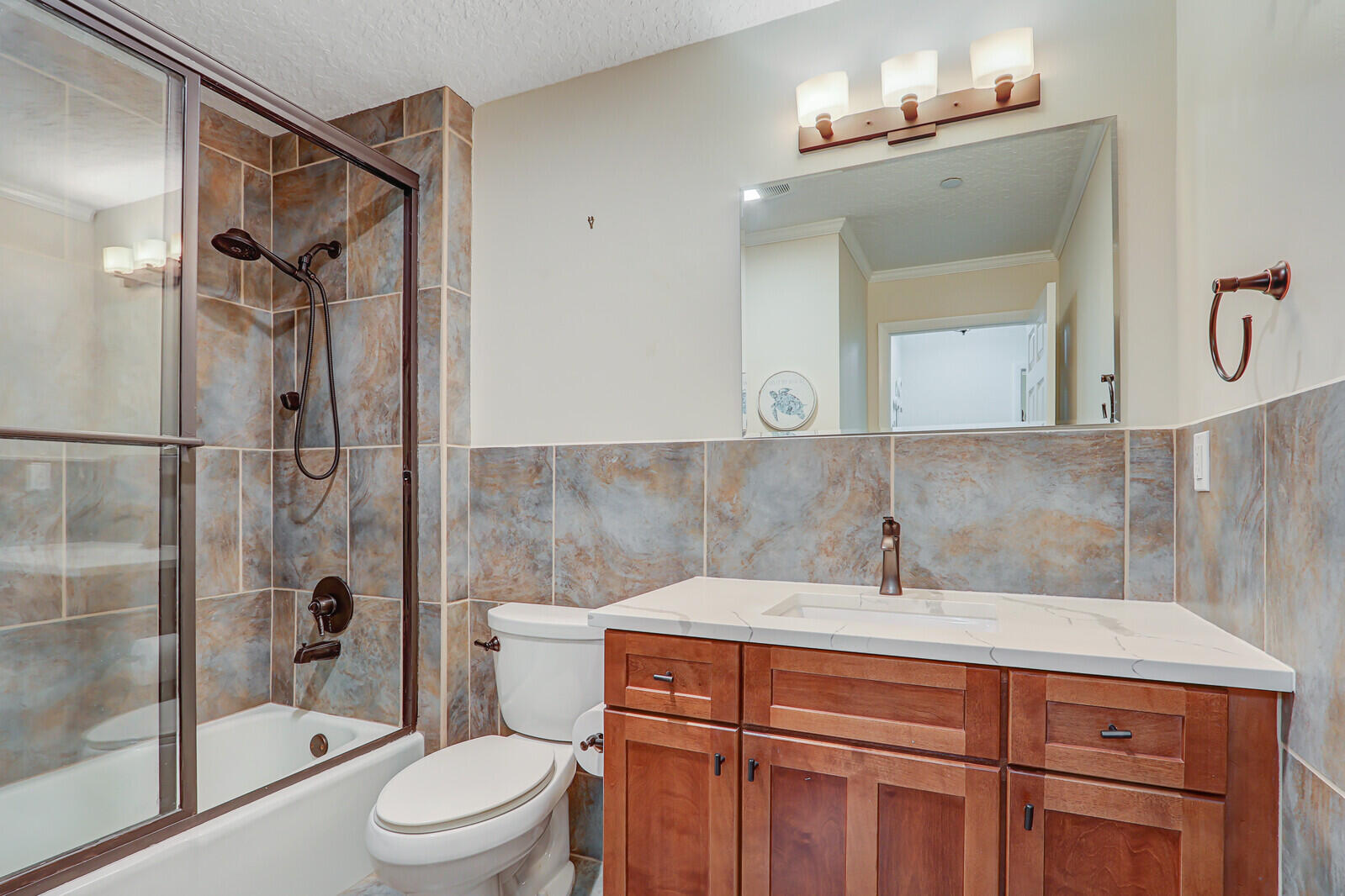 911 Oak Harbour Drive Juno Beach, FL 33408 - Photo 23 of 50 Guest Bathroom