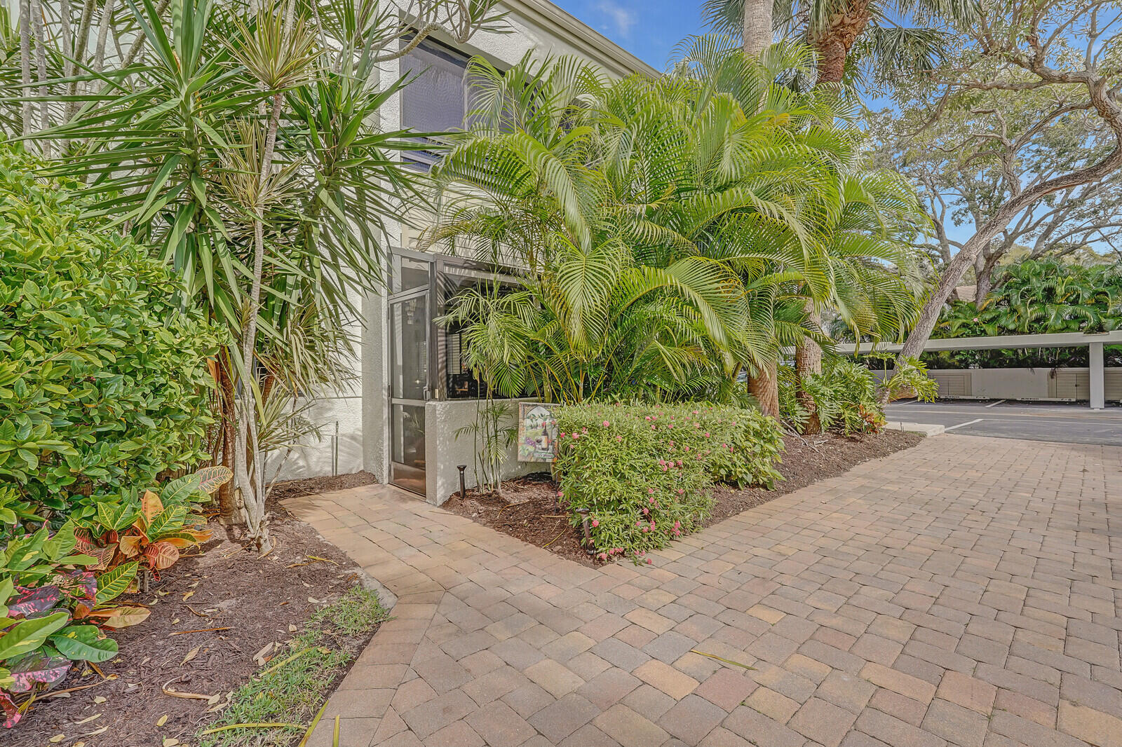 911 Oak Harbour Drive Juno Beach, FL 33408 - Photo 27 of 50 Back porch entrance