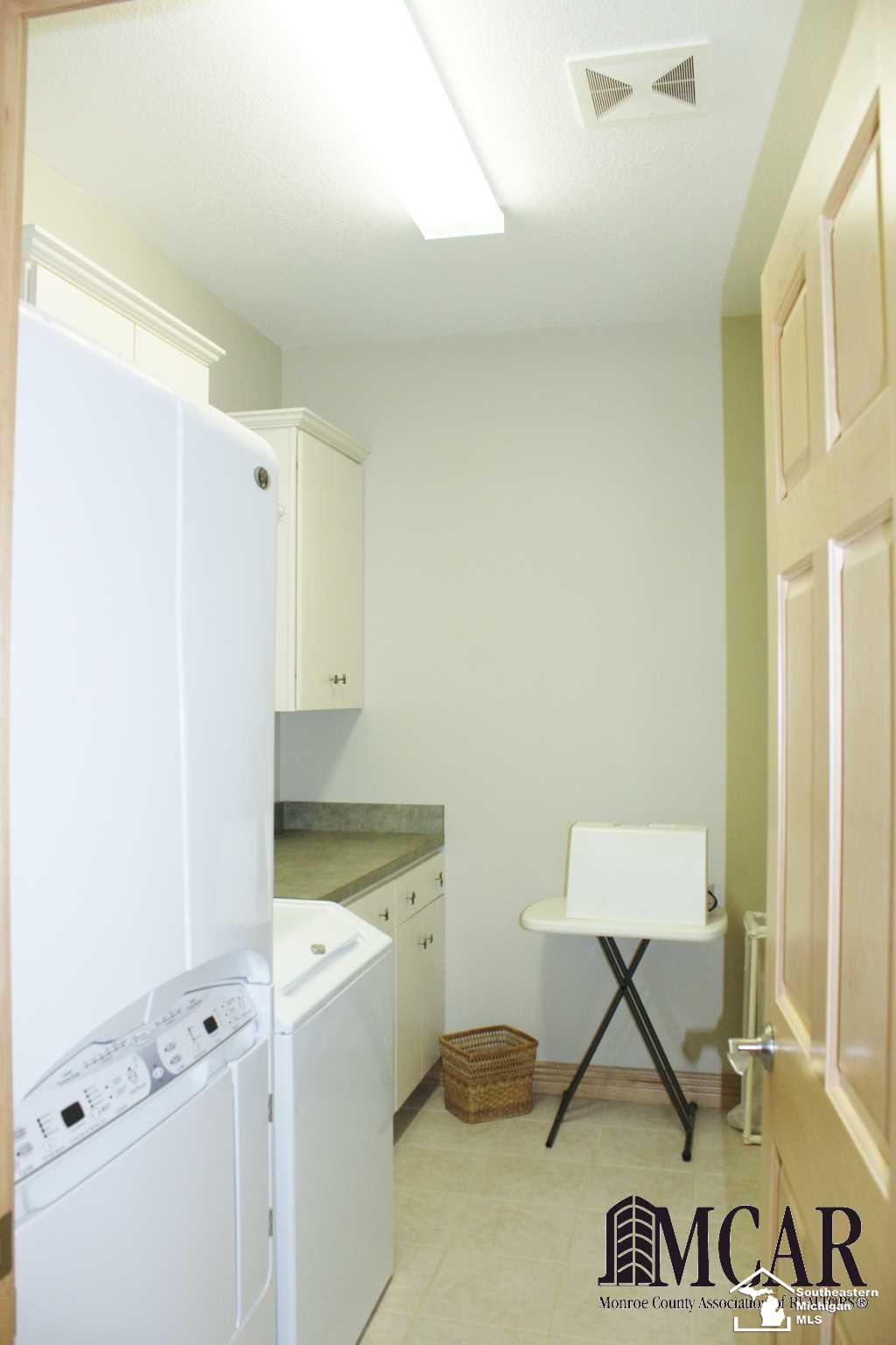 11780 Fike Road Riga, MI 49276 - Photo 35 of 40 Master Laundry