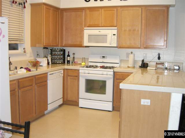 2170 Hellaby Lane Reno, NV 89502 - Photo 2 of 12 Photo 2