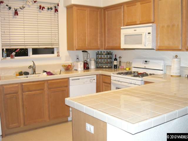 2170 Hellaby Lane Reno, NV 89502 - Photo 3 of 12 Photo 3