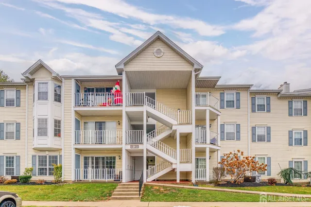 $2,150 | 20 Pembrook Avenue, North Brunswick, NJ 08902