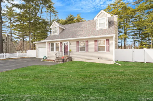 $639,999 | 65 Prospect Drive, Brentwood, NY 11717