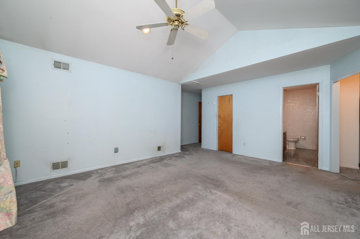 112 Apple Tree Lane Union, NJ 07083 - Photo 21 of 46 wooden floor in an empty room