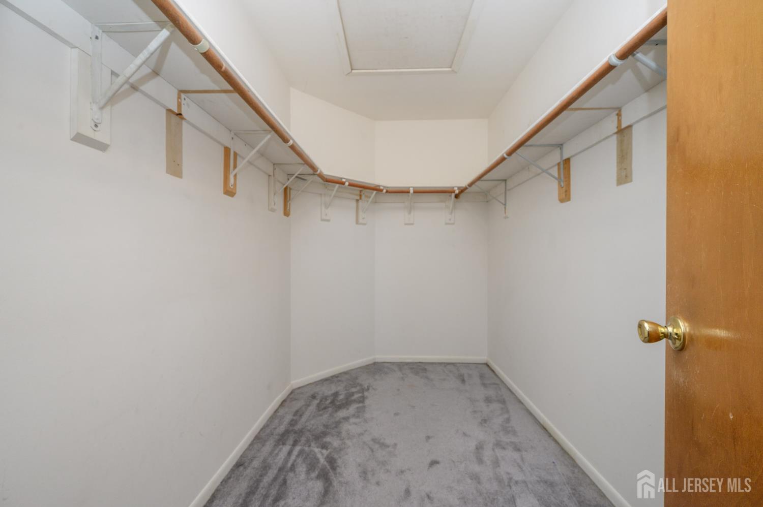 112 Apple Tree Lane Union, NJ 07083 - Photo 25 of 46 a view of small space