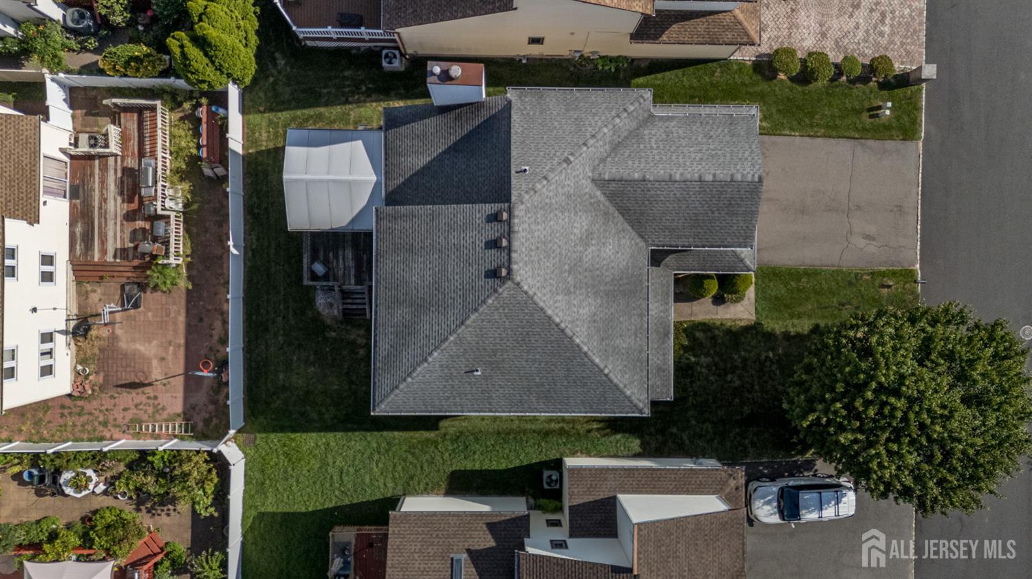 112 Apple Tree Lane Union, NJ 07083 - Photo 41 of 46 an aerial view of a house