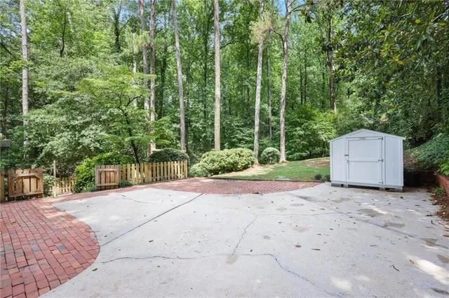 $5,200 | 2800 Mornington Drive Northwest, Atlanta, GA 30327