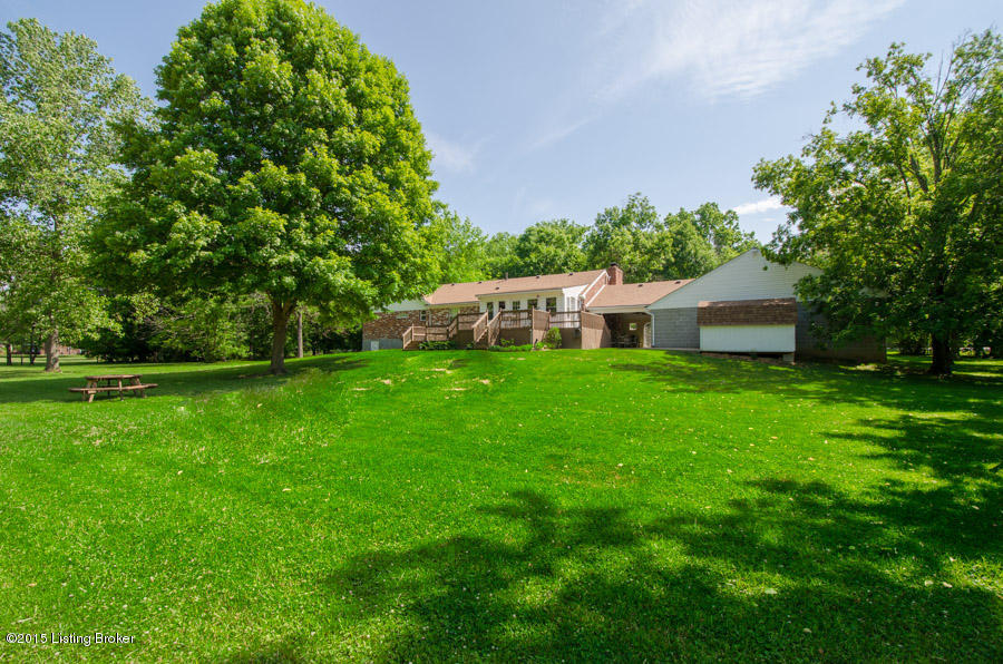 5304 Chenoweth Run Road Louisville, KY 40299 - Photo 54 of 66 Back of Home