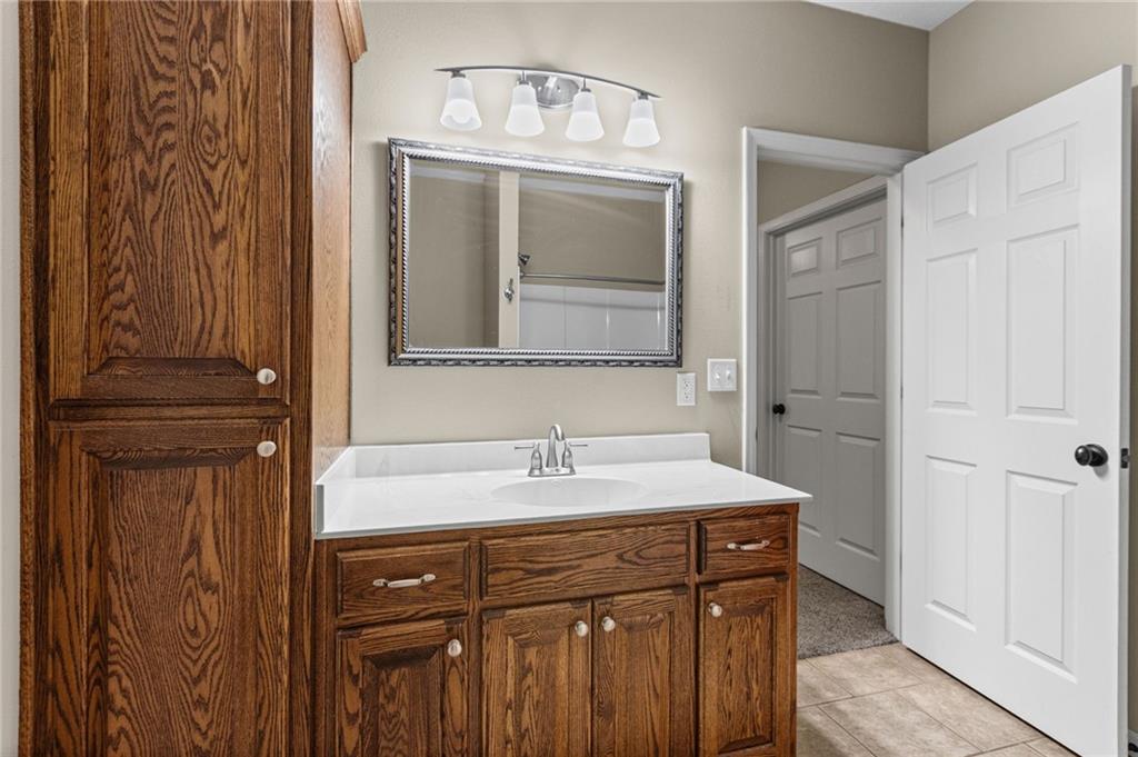 564 Northwest 41st Road Warrensburg, MO 64093 - Photo 36 of 52 Gallery Image 36