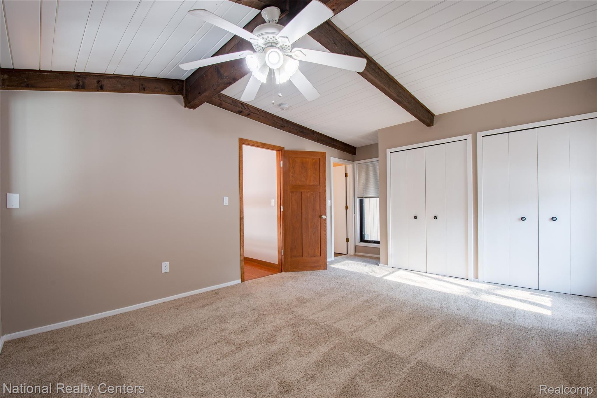 1753 Addaleen Road Highland, MI 48357 - Photo 30 of 41 Spacious Bedroom With Full Bath!