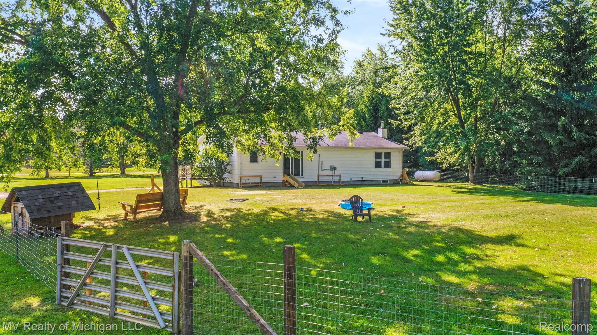 1475 Wheeler Road Allenton, MI 48002 - Photo 4 of 30 Gallery Image 4