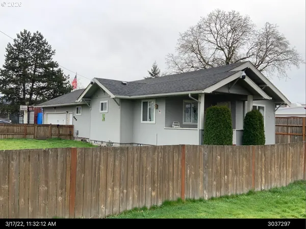 $299,900 | 302 Yew Street, Kelso, WA 98626