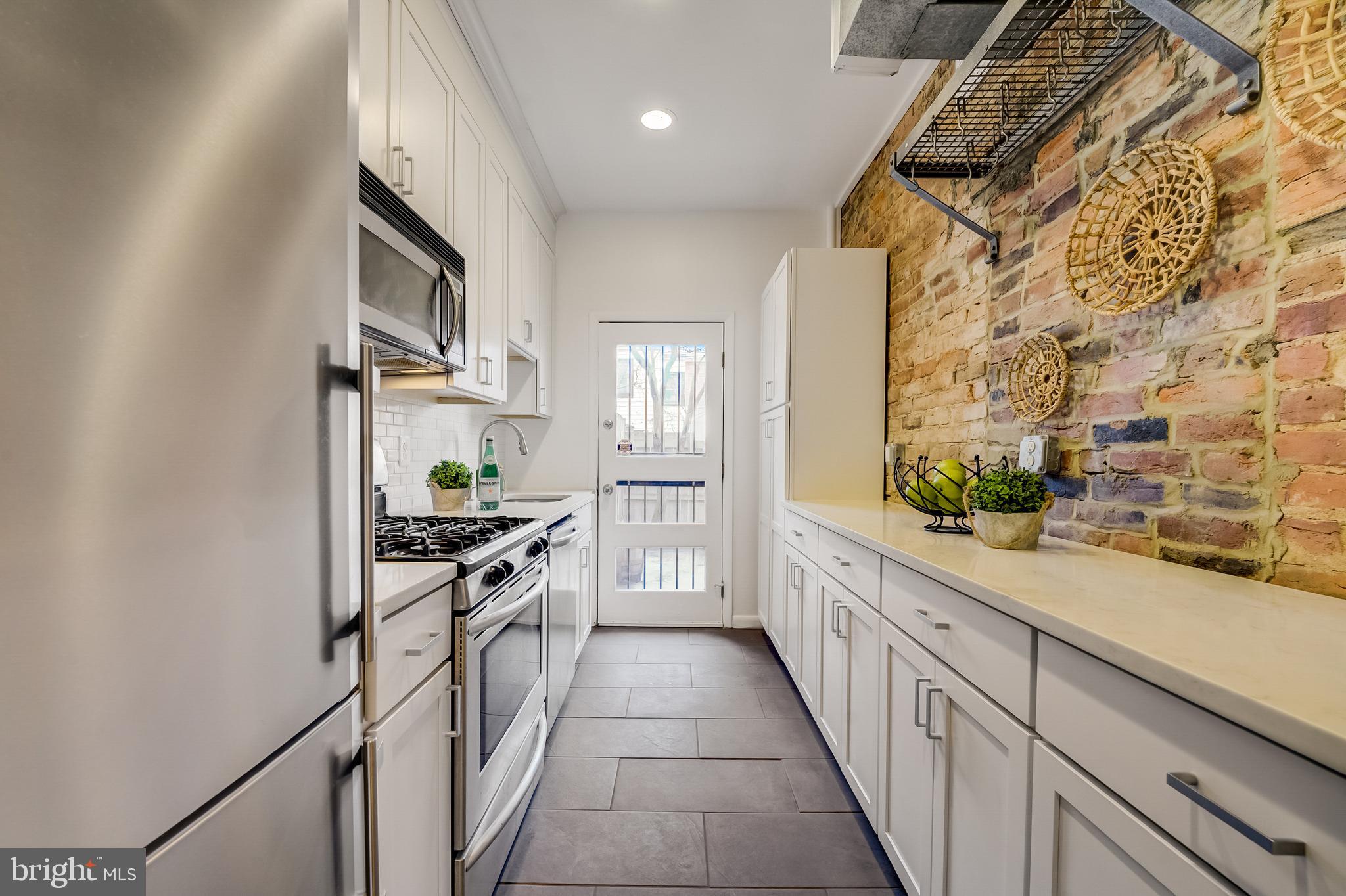 2211 12th Place Northwest Washington, DC 20009 - Photo 13 of 45