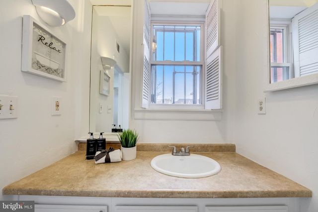 $847,500 | 2211 12th Place Northwest, Washington, DC 20009