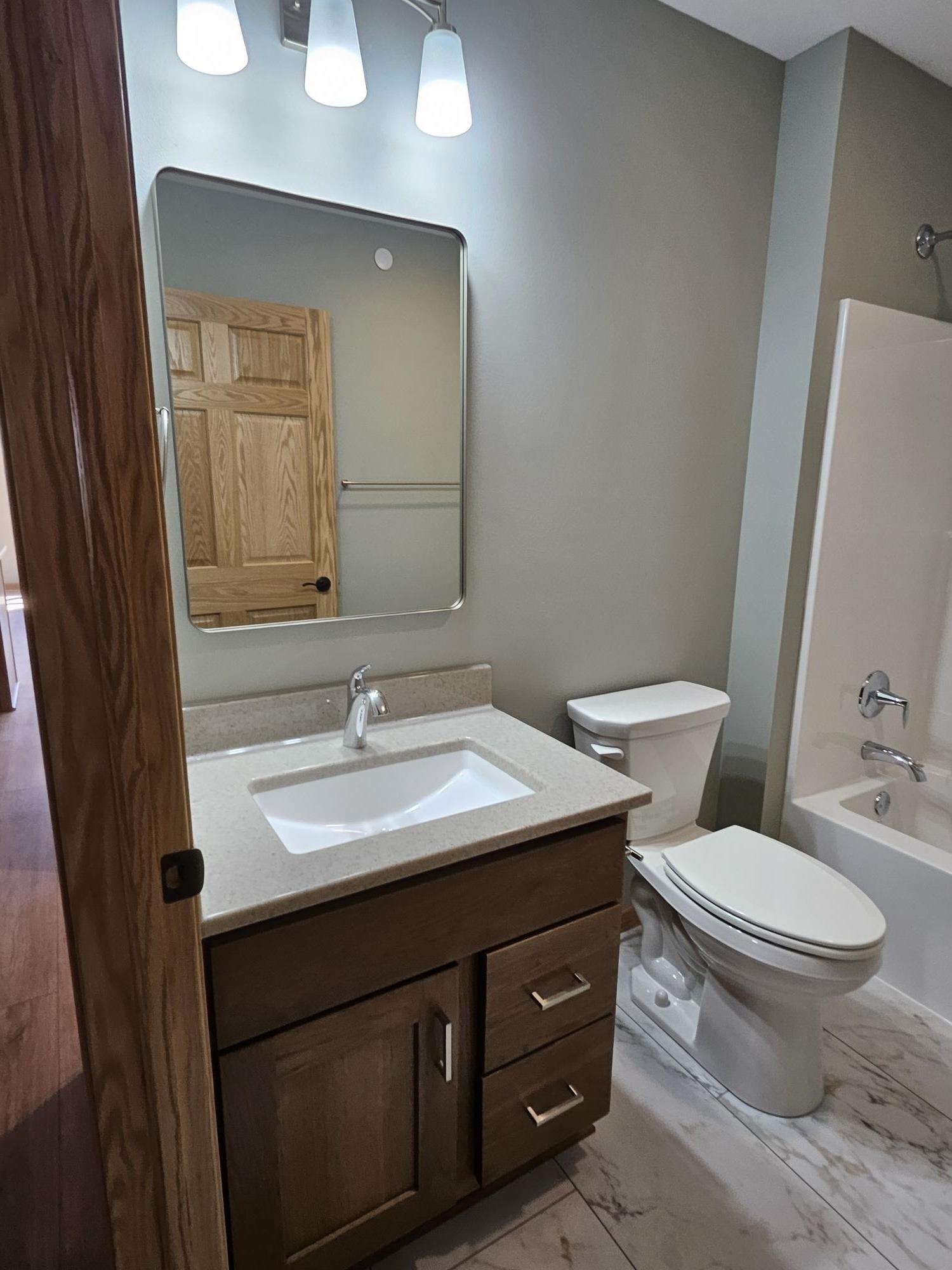 915 Sutherland Avenue Janesville, WI 53545 - Photo 24 of 27