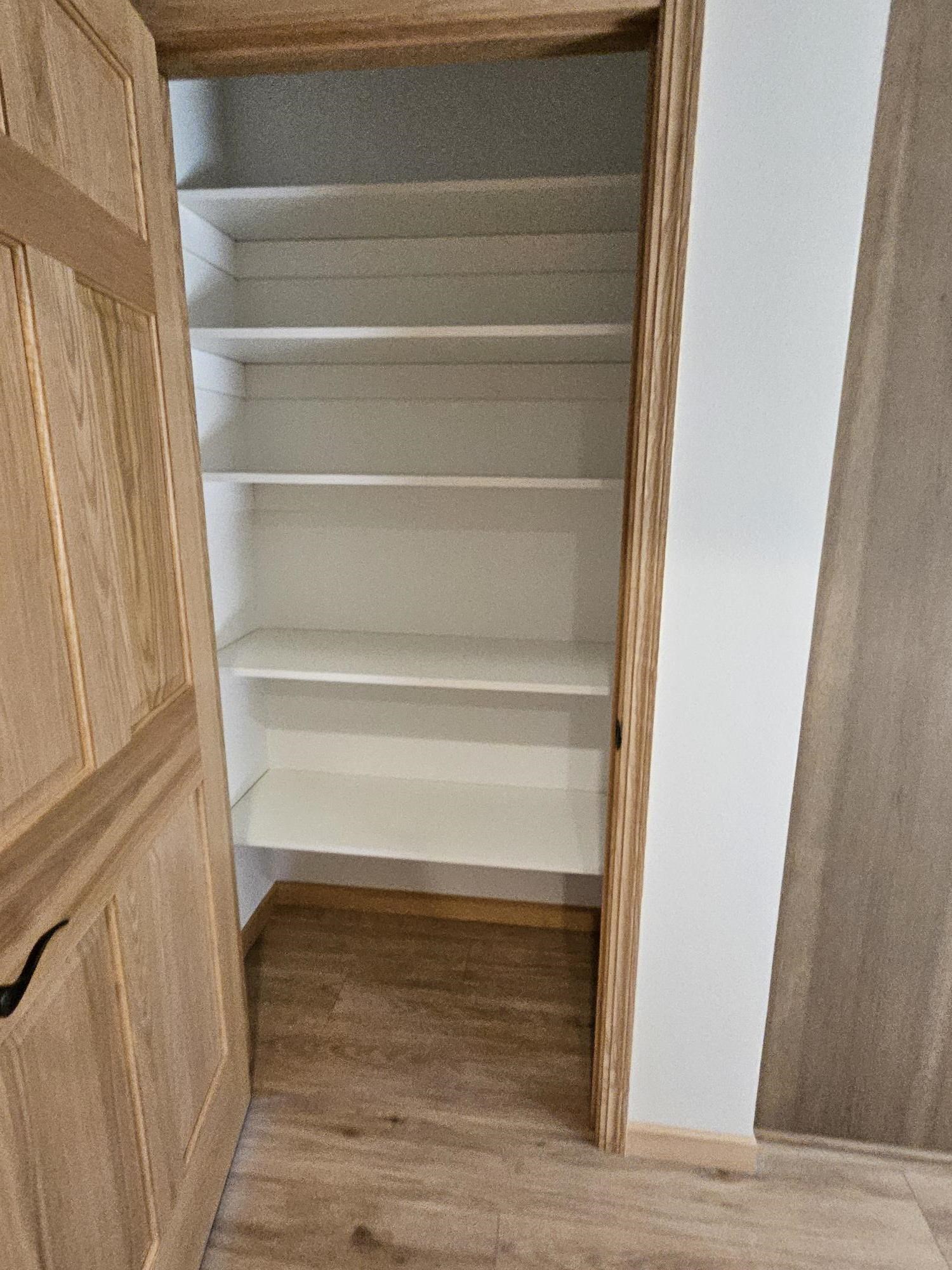 915 Sutherland Avenue Janesville, WI 53545 - Photo 10 of 27