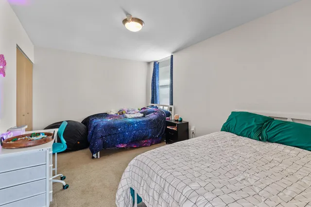 $3,899,900 | 1120 East Parkway Avenue, Oshkosh, WI 54901