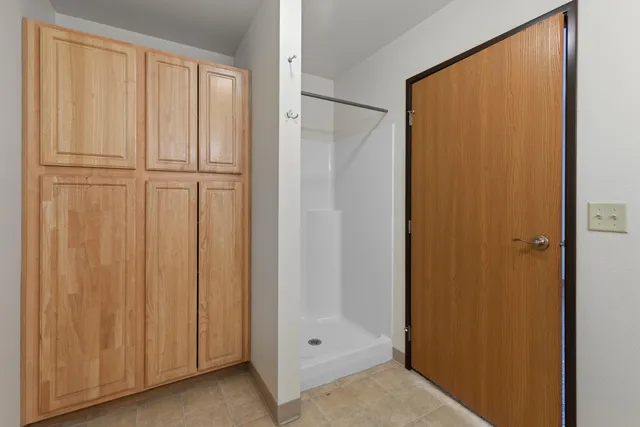 $3,899,900 | 1120 East Parkway Avenue, Oshkosh, WI 54901