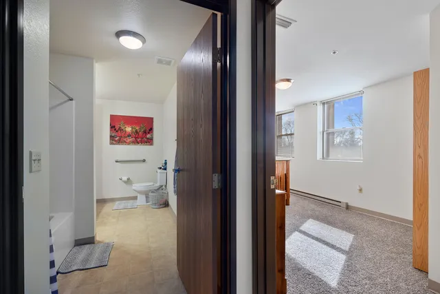 $3,899,900 | 1120 East Parkway Avenue, Oshkosh, WI 54901