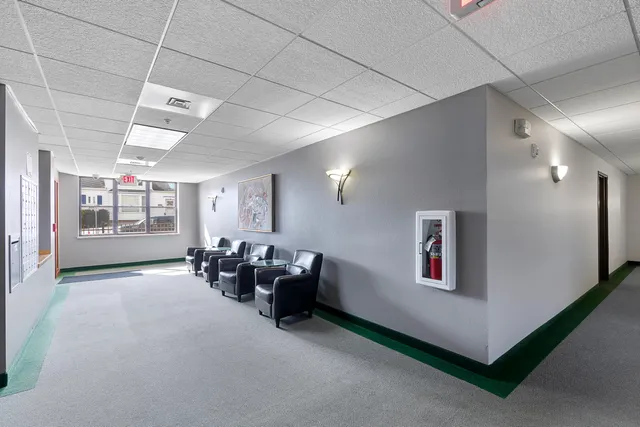 $3,899,900 | 1120 East Parkway Avenue, Oshkosh, WI 54901