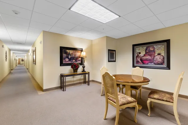 $3,899,900 | 1120 East Parkway Avenue, Oshkosh, WI 54901