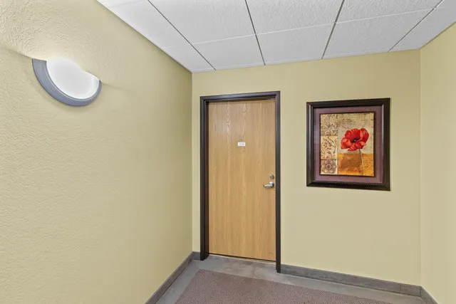 $3,899,900 | 1120 East Parkway Avenue, Oshkosh, WI 54901